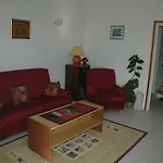 Vukorep - Two Bedroom With Terrace And Field View *
