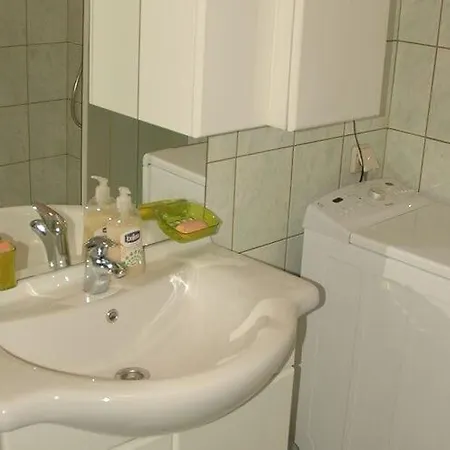 Vukorep - Two Bedroom With Terrace And Field View Sudurad