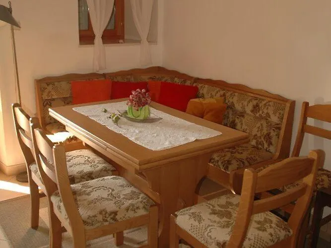 Vukorep - Two Bedroom With Terrace And Field View Apartamento