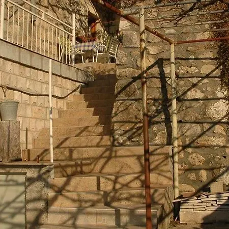 Vukorep - Two Bedroom With Terrace And Field View Apartment *