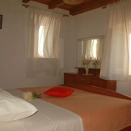 Vukorep - Two Bedroom With Terrace And Field View Appartement *