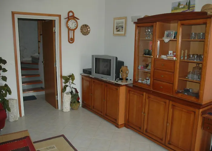 Vukorep - Two Bedroom With Terrace And Field View Sudurad