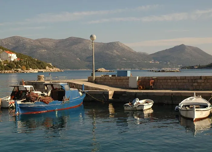 Appartement Vukorep - Two Bedroom With Terrace And Field View *